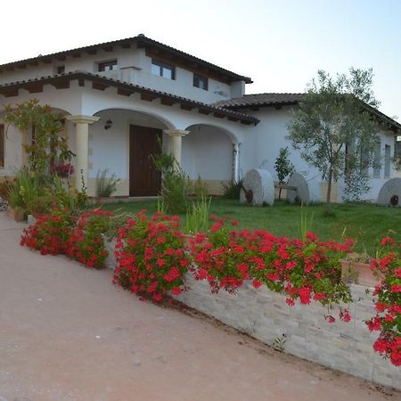 I Giganti Bed & Breakfast Riola Sardo Ngoại thất bức ảnh