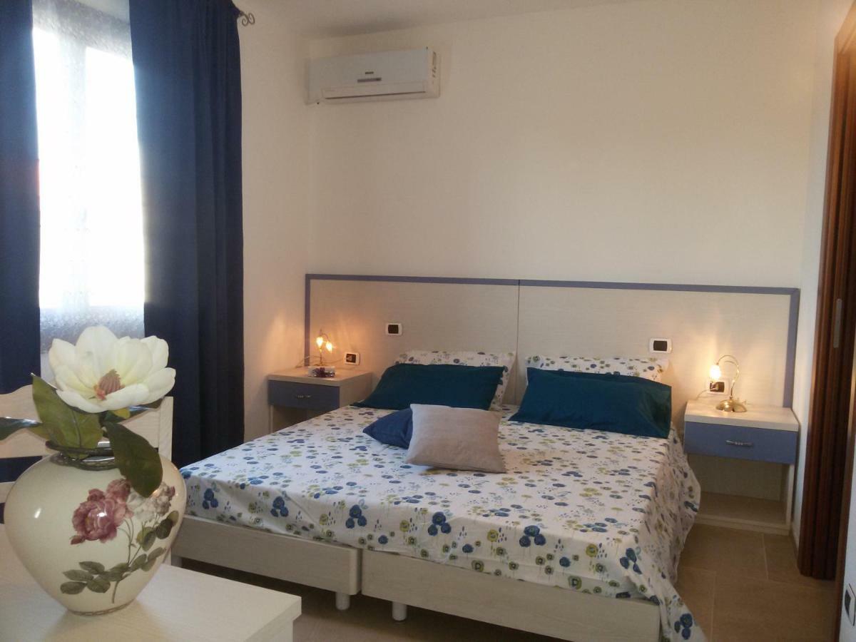 I Giganti Bed & Breakfast Riola Sardo Ngoại thất bức ảnh