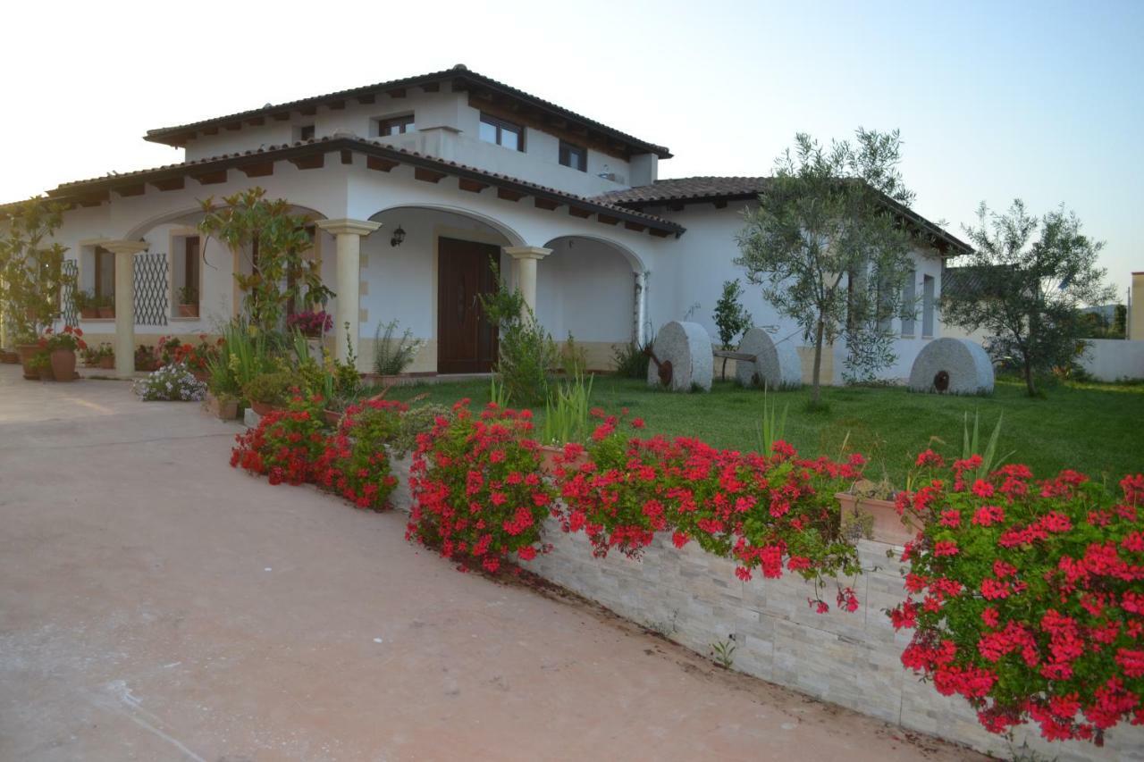 I Giganti Bed & Breakfast Riola Sardo Ngoại thất bức ảnh